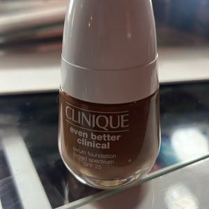 Clinique even better Clinical in mahogany